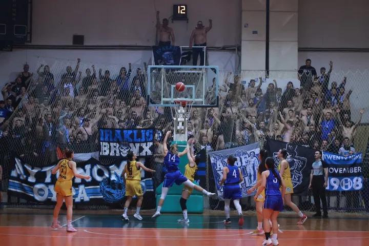 Στην Α1 Μπάσκετ Γυναικών ο Ηρακλής, νίκησε τον Άρη σε επικό ντέρμπι με οπαδούς και των δύο ομάδων
