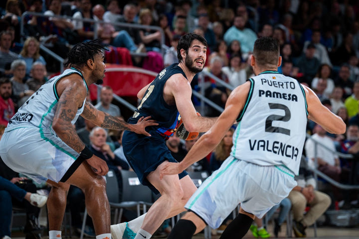 Μπαρτσελόνα – Βαλένθια 85-71: Η ομάδα του Γιασικεβίτσιους πήρε τη δεύτερη θέση και θα παίξει με τη Ζάλγκιρις στα playoffs