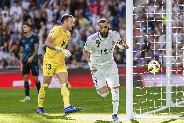 Ρεάλ – Αλμερία 4-2: Ξέσπασε με το χατ τρικ του ασταμάτητου Μπενζεμά