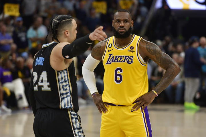NBA: Ο Ντίλον Μπρουκς γλίτωσε την τιμωρία ενός αγώνα μετά το χτύπημα στα γεννητικά όργανα του ΛεΜπρόν