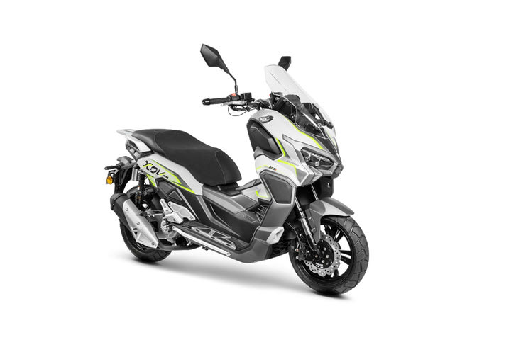 Virtus 300: Το νέο urban adventure scooter της Daytona με τιμή 4.545 €
