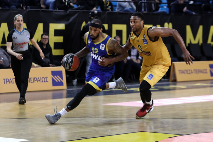 Τα καλύτερα από το θρίαμβο του Περιστερίου bwin επί της ΑΕΚ στη ματσάρα 50′ στα Λιόσια