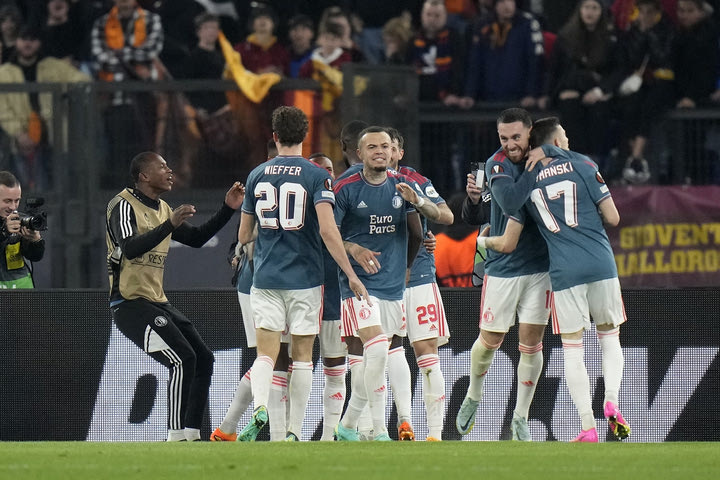 Φέγενορντ – Γκόου Αχέντ Ιγκλς 3-0: Πρωταθλήτρια Ολλανδίας για 16η φορά