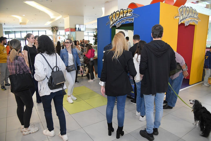Γιώργηδες και Θωμάδες είχαν έναν ακόμη λόγο για να γιορτάσουν με το ΣΚΡΑΤΣ «Χρόνια Πολλά»
