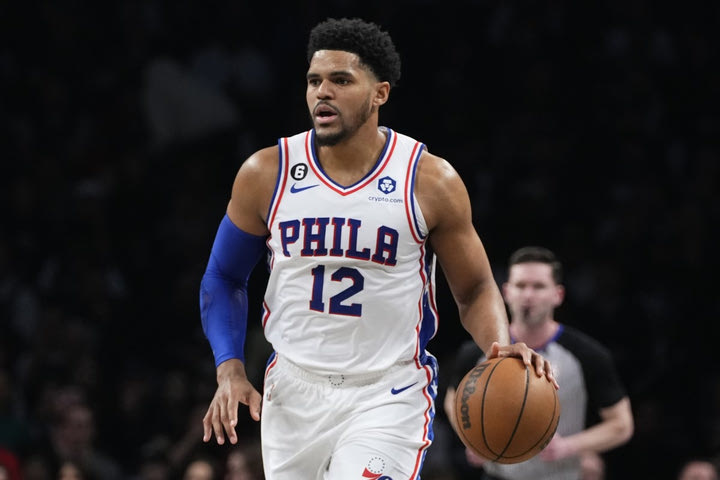 NBA, Σίξερς – Κινγκς 112-93: Στους 2 πόντους ο Βεζένκοβ στην βαριά ήττα του Σακραμέντο στην Φιλαντέλφεια, εκτελεστής Χάρις με 37