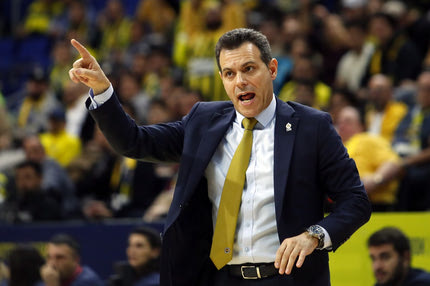 Η Ομοσπονδία Μπάσκετ της Τουρκίας δικαίωσε Φενέρμπαχτσε και Ιτούδη: “Τα σφυρίγματα επηρέασαν το φινάλε του αγώνα”