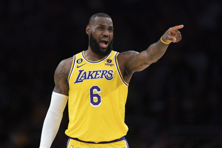 NBA: Ο ΛεΜπρόν Τζέιμς έφυγε από τους Καβαλίερς το 2018 επειδή… βαρέθηκε