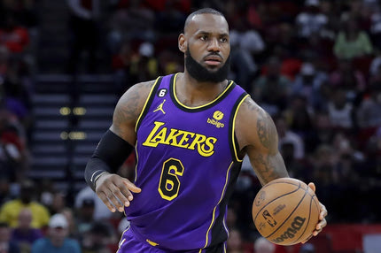 NBA, ΛεΜπρόν Τζέιμς: Πιθανό το χειρουργείο στο πόδι το καλοκαίρι, αγωνιζόταν τραυματίας στα playoffs