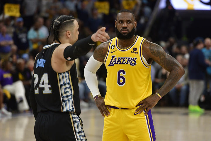 NBA, Μπρουκς για ΛεΜπρόν Τζέιμς: “Έχει γεράσει, δεν σέβομαι κανέναν μέχρι να μου βάλει 40 πόντους”