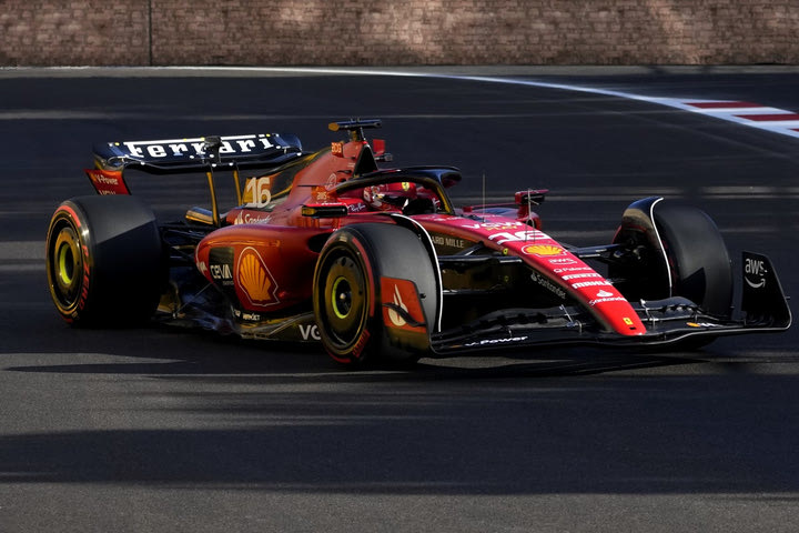 GP Αζερμπαϊτζάν: Pole position για τον Λεκλέρ μετά από μάχη με τον Φερστάπεν σε επεισοδιακές κατατακτήριες