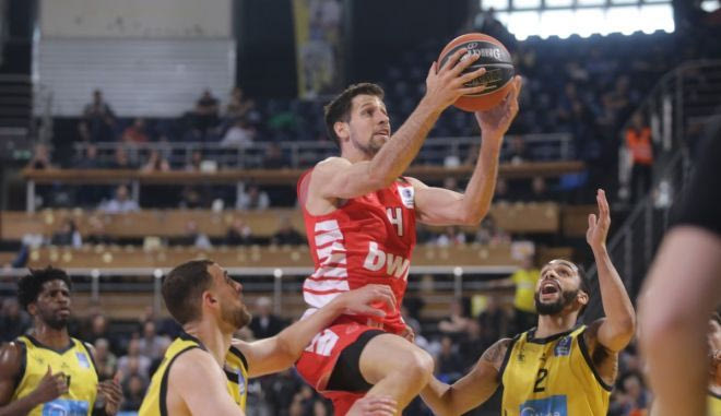 Τα highlights από τη νίκη του Ολυμπιακού επί του Άρη στο Αλεξάνδρειο