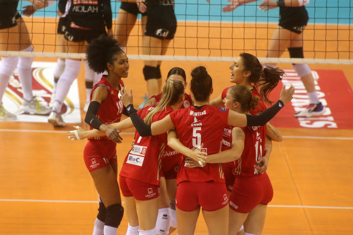 ΠΑΟΚ – Ολυμπιακός 2-3: Μεγάλο διπλό για τις ερυθρόλευκες, πήραν το πλεονέκτημα έδρας