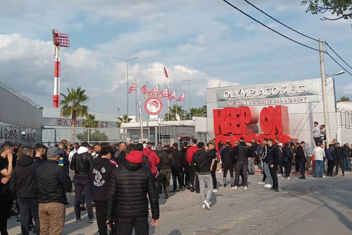 Ολυμπιακός: Στον Ρέντη οπαδοί των ερυθρόλευκων πριν το ντέρμπι με τον Παναθηναϊκό