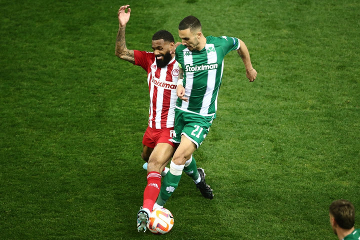 Το ντέρμπι ξεκίνησε από νωρίς με 3-3-3 αποκλειστικά στη Stoiximan