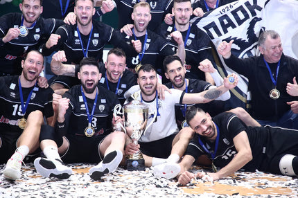 Ο Ράπτης και οι υπασπιστές του Μιλενκόσκι έδωσαν τον τίτλο στον ΠΑΟΚ