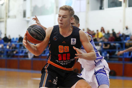 Ο Προμηθέας αποχαιρέτησε τον Τανούλη που προβάρει τα ερυθρόλευκα του Ολυμπιακού