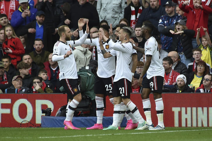 Premier League: Η βαθμολογία και το πρόγραμμα μετά τη νίκη της Γιουνάιτεντ και την ισοπαλία της Λίβερπουλ στη μάχη της τετράδας