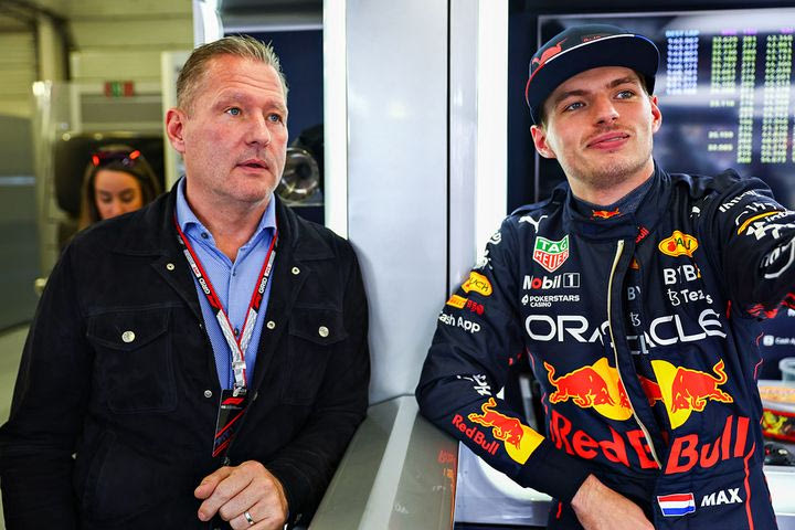 Γιός Φερστάπεν: “Στη Red Bull θα πρέπει να κοιταχτούν στον καθρέφτη”