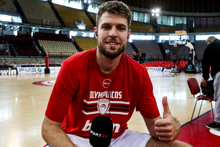 Ο Σάσα Βεζένκοβ αποκλειστικά στο SPORT24: “Ψάχνω το τέλειο κι ας μην υπάρχει, κανείς δεν θα θυμάται τα ρεκόρ αν δεν πάμε Final Four”
