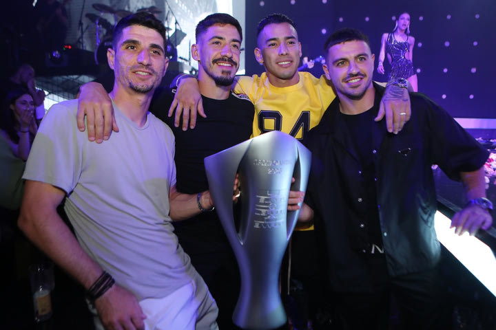 ΑΕΚ: Το photostory του γλεντιού της Ένωσης για τον τίτλο