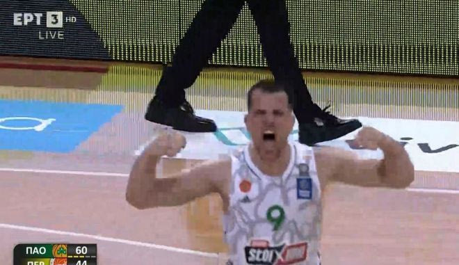 Ο Δημήτρης Αγραβάνης κάνει το καλύτερο παιχνίδι με τον Παναθηναϊκό