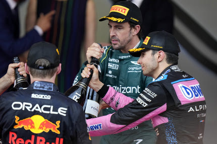 Αλόνσο: “Η σούπερ οδήγηση του Φερστάπεν κατέστρεψε το ρίσκο μας”