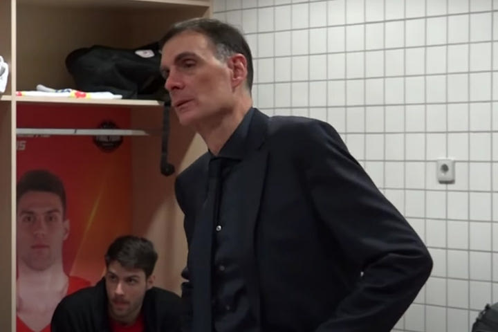 Final Four 2023, η ομιλία του Μπαρτζώκα στα αποδυτήρια: “Κανένας πανηγυρισμός, έχουμε τη δουλειά που αρχίσαμε τον Οκτώβρη”