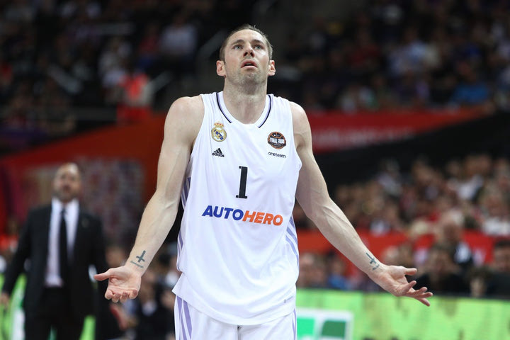 Final Four 2023, Κοζέρ: “Η έγκυος σύζυγός μου ήταν στο νοσοκομείο το πρωί του τελικού, στάθηκα τυχερός στο σουτ του Σλούκα”