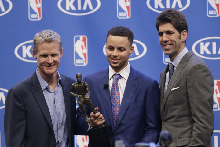NBA, Γουόριορς: Ο Κάρι είχε δώσει σαφές μήνυμα στον Μάγερς κι εκείνος τον δικαίωσε