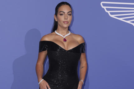 Ρονάλντο: Η σύντροφός Χεορχίνα του τράβηξε τα βλέμματα με την παρουσία της στις Κάννες