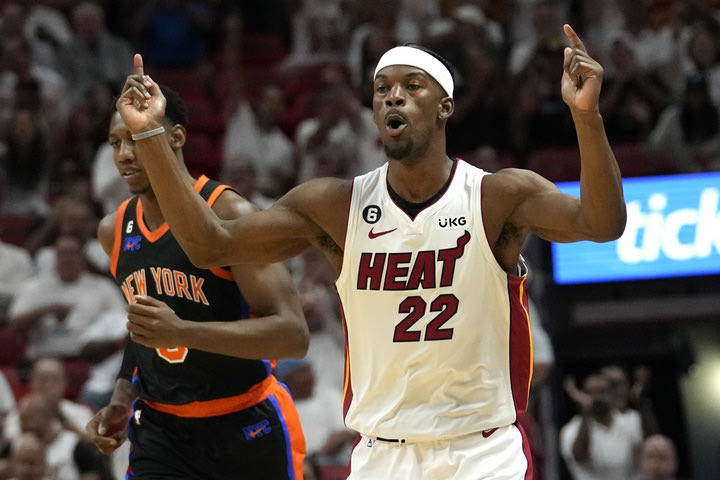 NBA: Μπάτλερ και Αντεμπάγιο λύγισαν πάλι τους Νικς με 109-101, έκαναν το 3-1 οι Χιτ