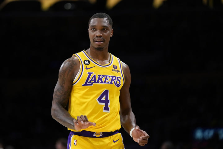 NBA: Λέικερς από ατσάλι, νίκησαν με 104-101 τους Γουόριορς με ήρωα από το πουθενά τον Λόνι Γουόκερ και έκαναν το 3-1