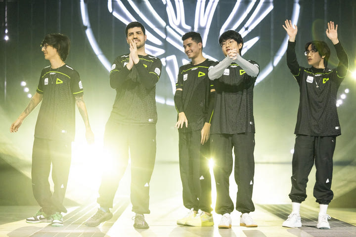 MSI 2023: Διπλή έκπληξη από LOUD και Movistar R7