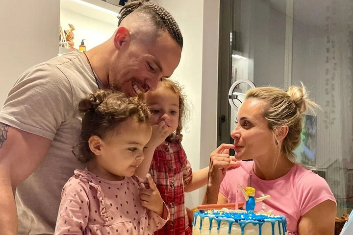 Γενέθλια Βασιλικής Μιλλούση: Η τούρτα, οι ευχές του Λευτέρη Πετρούνια και οι οικογενειακές φωτογραφίες