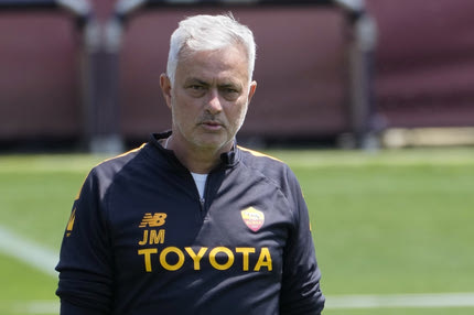 Μουρίνιο: “Μόνο οι μεγάλοι σύλλογοι είναι ικανοί να πηγαίνουν σε δύο σερί ευρωπαϊκούς τελικούς”