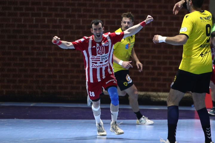 Ολυμπιακός – ΑΕΚ 27-25: Ερυθρόλευκη κυριαρχία, νίκη και ραντεβού στον πέμπτο τελικό
