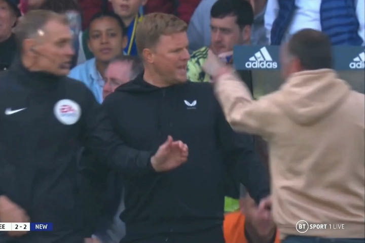 Λιντς – Νιουκάστλ: Φίλαθλος μπήκε στον αγωνιστικό χώρο και έσπρωξε τον προπονητή των φιλοξενούμενων