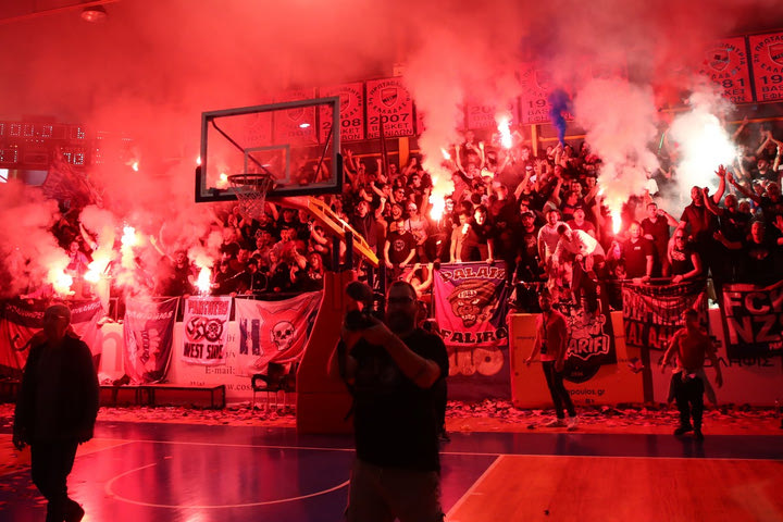 Πανιώνιος: Οι έξαλλοι πανηγυρισμοί στη Νέα Σμύρνη για την άνοδο στην Elite League