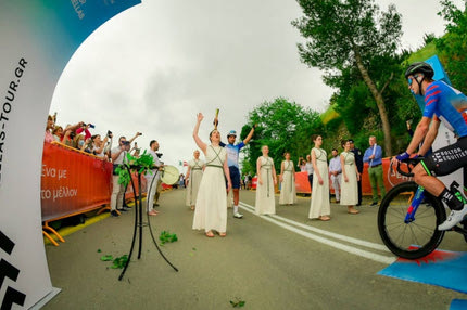Στην ιερή γη που γέννησε τους Ολυμπιακούς Αγώνες, Αρχαία Ολυμπία, το κλείσιμο του ΔΕΗ Ποδηλατικού Γύρου Ελλάδας