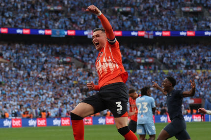 Κόβεντρι – Λούτον 5-6 πεν. (1-1): Νίκη στα πέναλτι στον τελικό των 200 εκατομμυρίων ευρώ και άνοδος στην Premier League