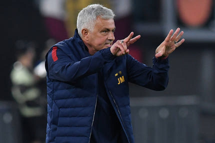 Τριπλασιάζουν Σεβίλλη και Μουρίνιο