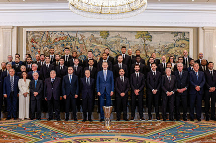 Η πρωταθλήτρια Ευρώπης, Ρεάλ Μαδρίτης, επισκέφθηκε τον Βασιλιά της Ισπανίας
