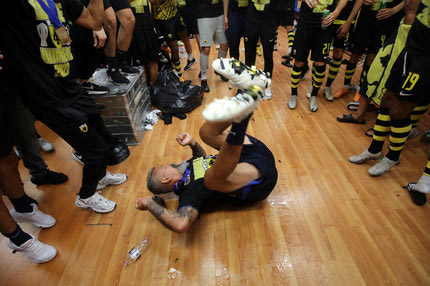 ΑΕΚ: Ο ξέφρενος χορός των Ρόα και Μοχαμάντι στα αποδυτήρια