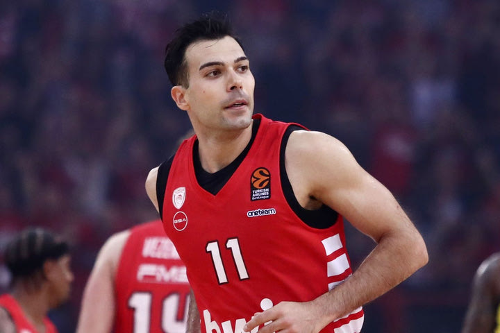 Προς τις αρχές της εβδομάδας το ραντεβού Ολυμπιακού – Σλούκα, τρεις ομάδες περιμένουν στη γωνία