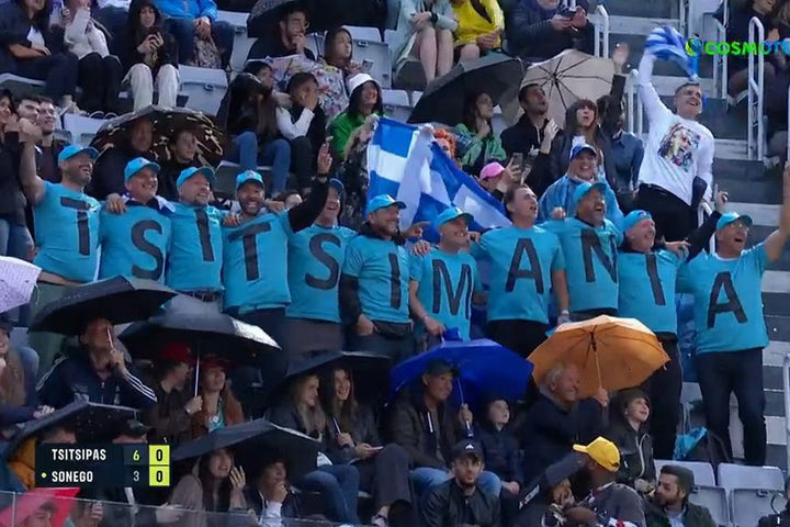 Τσιτσιπάς – Σονέγκο: “Tsitsimania” στη βροχή για τον Στέφανο
