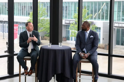 Έιντριαν Γκρίφιν: “Ο Γιάννης Αντετοκούνμπο είναι παθιασμένος για δεύτερο πρωτάθλημα, έτσι θέλω να παίζουν οι Μπακς”