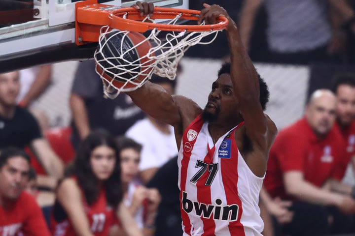 Ολυμπιακός – Παναθηναϊκός 75-52: Ισοπεδωτικός για το 2-1 στους τελικούς της Basket League