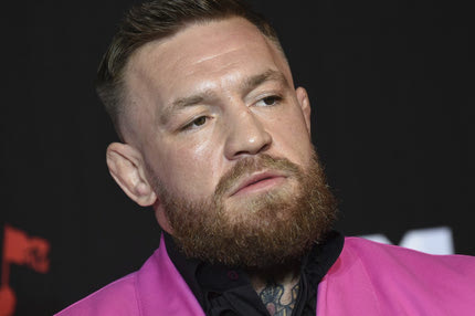 Ο Κόνορ ΜακΓκρέγκορ έστειλε τη μασκότ των Μαϊάμι Χιτ στο νοσοκομείο