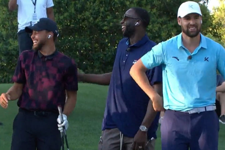 Ο Κλέι Τόμπσον πέτυχε θεατή με το μπαλάκι του γκολφ και ο Στεφ Κάρι ξέσπασε σε γέλια