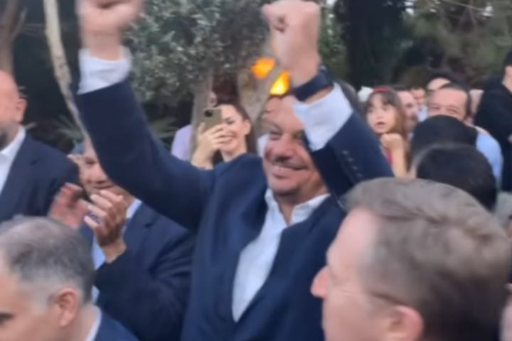Αποθεώθηκε ο Εργκίν Αταμάν και συγκινήθηκε στην τελευταία γιορτή της Αναντολού Εφές